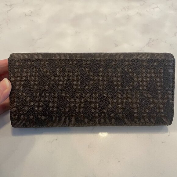 Michael Kors est 1981 Monogram Signature Wallet Brown + Gold Hardware Sz OS - Picture 4 of 11